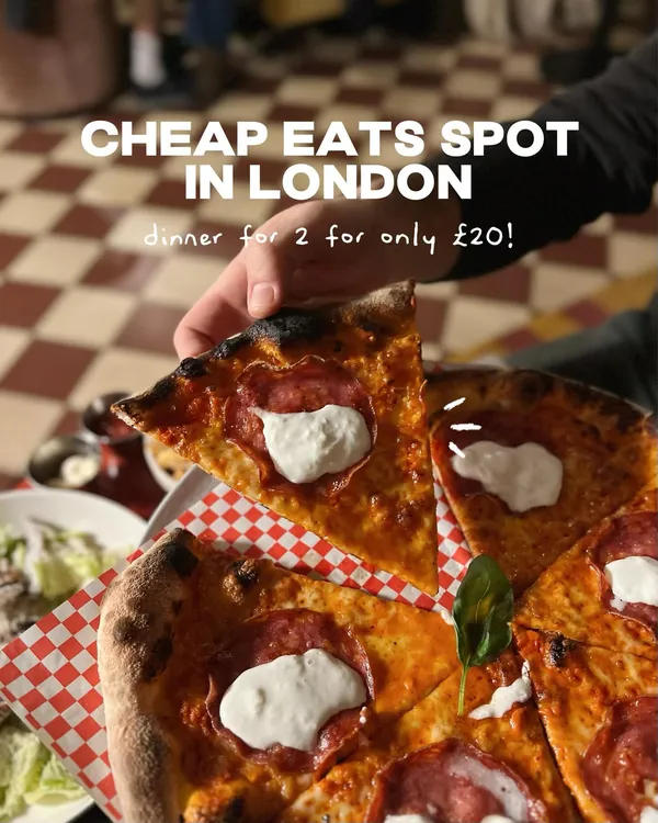 dinner for £10 each? in this economy?!?? this has to be the BEST midweek dinner deal in london 🍕🍷

for £20 you get:
- one of @evekensington’s handcrafted pizzas, perfect to share between 2
- chippies on the side
- 2 drinks (wine, beer or soft drink)

perfect for a lowkey catch up or date night when you wanna go out but don’t wanna break the bank ⭐️

[INVITE] @joli_app // #london #londonfood #cheapeatslondon #londoncheapeats #pizza