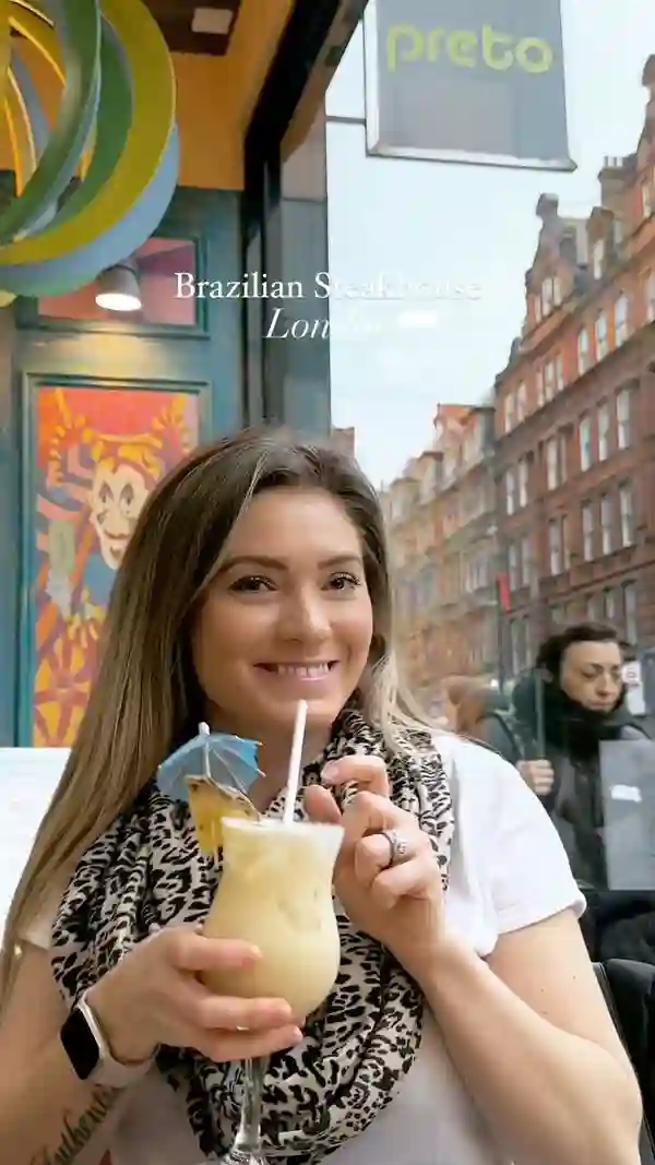 This video showcases Preto Restaurant, a Brazilian steakhouse in London.  It features various cuts of grilled meats served on skewers, accompanied by french fries, salad, and mashed potatoes.  The video also shows cocktails (a piña colada and a mojito) and desserts (cheesecake and passion fruit mousse). The presentation is vibrant and visually appealing, with a focus on the food and drinks.  No specific dietary information is provided. The main focus is on the dining experience at Preto.