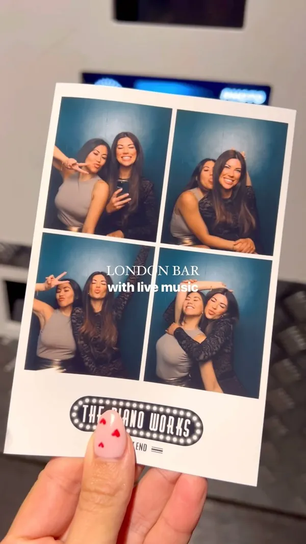 This video showcases a night out at The Piano Works, a bar in London's West End. It features various cocktails (passionfruit martini, other mixed drinks), the bar's atmosphere, a live music performance, and a photo booth. The video emphasizes the interactive nature of the bar, where customers request songs.