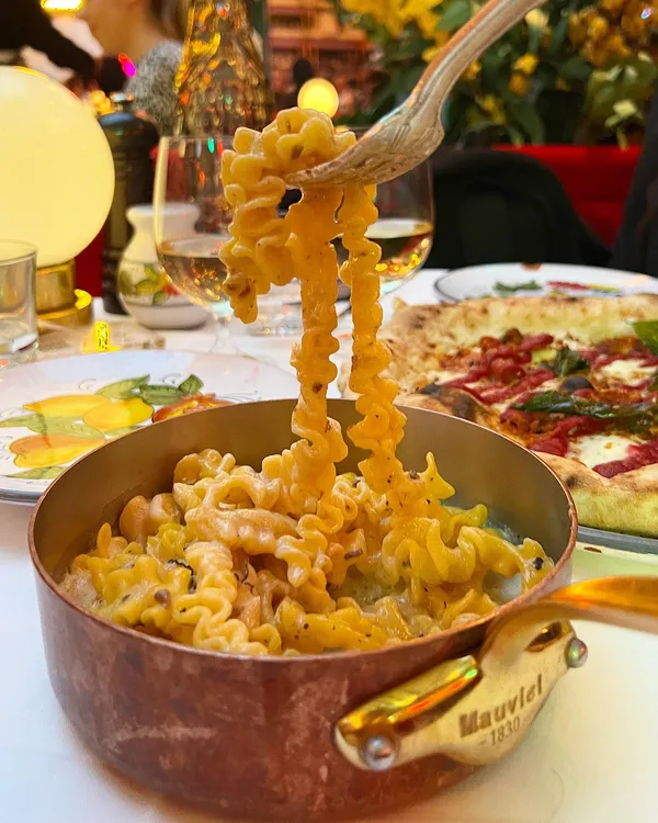 📍Ave Mario, Covent Garden 

Finally got to check out one of @bigmamma.uk vibiest restaurants in Covent Garden. Ultimate interior goals with each floor bringing a unique theme✨ 

We tried👇🏾
▪️”Mafaldine al Tartufo” 🍝 - Rich, creamy & flavourful pasta. A truffle lovers dream🤤
▪️”Nduja Really Like It?” 🍕-…unfortunately we didn’t
▪️”Dessert: Il Limonemisù”🍋 - Waiter’s recommendation and it did not disappoint! 

Check out our latest reel for stunning interiors💫 

Price: £££

Service: 4*

Ambience: Date Night, Celebration Meals, Good for Groups.
.
.
#avemariolondon #coventgarden #italianfood #londonrestaurants