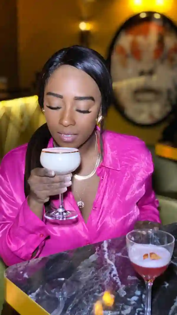 Sipping to Love this Valentine’s❤️🥂….

@dirty_martiniuk have launched 4 New LOVE cocktails exclusively for this Valentine’s the cocktails are ONLY £7 each available for a limited time.

You are going to want to try them all 😍. Whether you are celebrating Valentines🌹 or Galentines 💕take a date or mate and share the LOVE ❤️ . 

All the cocktails were really good 😍 but my favourite was the Strawberry Kiss 💋 but i’m bias because I love a sweet cocktail and my favourite fruits are strawberries 😍. (Invite@nibbleapp)

LOVE Cocktails -
-Pillow Talk 🛏 (Milky)
-Love Affair ❤️ (Citrus)
-Strawberry Kiss 🍓 (Sweet)
-L’Amour 🌹(Sour)

💷 -£7 Each
📍 - Monument (visited) / Multiple Venues
⏰-Valentine’s offer is available from 10th – 19th Feb. 
✨To receive this offer, customers must sign up for our newsletter to receive their unique code. The link for them to sign up is here - https://dirtymartini.uk.com/newsletter-sign-up/.

Save and share with a friend 💋