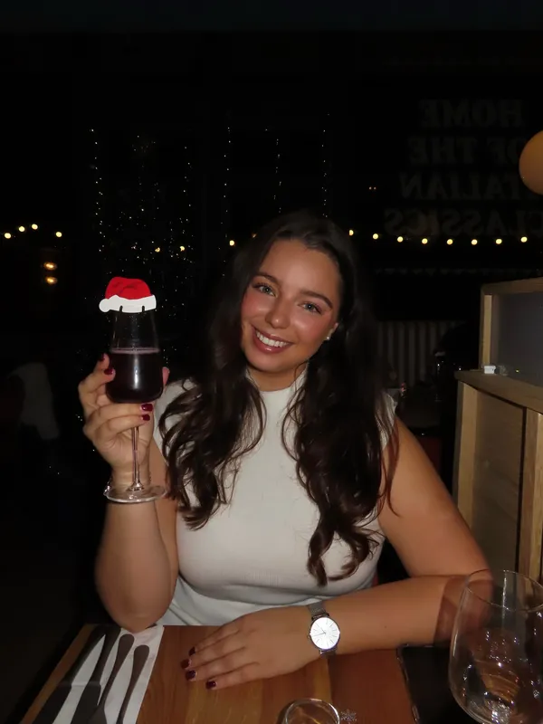 Whose excited for @prezzoitalian festive menu???🎅🏼🎄☃️❄️ BECAUSE I AMMMMMM

Launching Tuesday 11th November✨ 

#foryou #foryoupage #prezzo #ukrestaurants #prezzorestaurant #christmas #ukchristmas