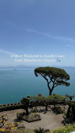 Stunning Amalfi Coast view with colorful Positano houses, fresh seafood, and limoncello for a perfect getaway.
