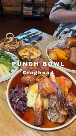 Delicious roast dinner with crispy potatoes and gravy at The New Punch Bowl, Newcastle. #roastdinner #northeastfood