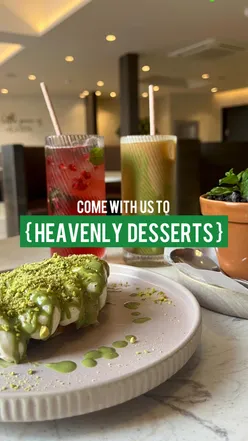 Brunch at Heavenly Desserts featuring bagels, shakshuka, croffles, and refreshing drinks in Manchester.