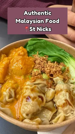 Malaysian lunch at St. Nick's Market: chicken rendang, Nasi Lemak, Wonton Mee Curry, curry puffs, and refreshing drinks.