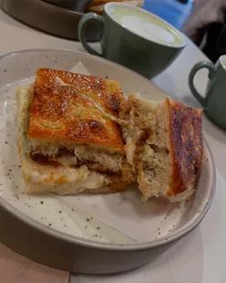 Brunch spots in Glasgow: Fern's white chocolate mochas, spicy lentil soup, focaccia; Roasters' Greek brunch, tofu beetroot, feta; Jeju's Pain au Suiss, Pain au Chocolat pastries.
