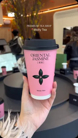 Exquisite floral milk teas at Molly Tea's new Birmingham store, featuring Snowy Jasmine and Premium Jasmine Super Matcha.