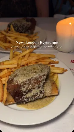 Delicious three-course meal at @bone.hoxton in Haggerston, featuring short rib, entrecôte sauce, and unlimited fries.