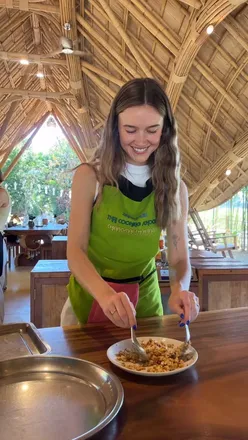 Stunning cooking class at Zabb E Lee in Chiang Mai, featuring vibrant dishes like tofu pad Thai and a beautiful location.