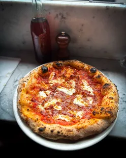 ๐ โNext to omniscient intel on the cityโs best pint, being THE authority on pizza is the personality trait we all love to hate. โBambino is overrated; Pi is inconsistent; Mani is overpriced; DiFontaineโs is still top; Squaredish is just copying Doom Slice.โ Itโs inescapable. Pizza has boomed in Dublin over the past decade and slice shops, in particular, are popping up and splintering public opinion.โฆ
..But Dublin does not survive solely on hype-fuelled pizza spots, even if they do pull almost all the focus. There are, too, those quiet and consistent little pizza patches that you might often forget, which just keep their heads down and tend to their own garden, like @cirillosdublin.โ
This weekโs @sundaytimesireland restaurant review is the Neapolitan pizza staple on Baggot Street soon to celebrate a decade in situ, a sturdy stalwart that doesnโt live or die on hype
Pick up the paper to read in print today or subscribers can access via TheTimes.com or The Times App ๐๏ธ
