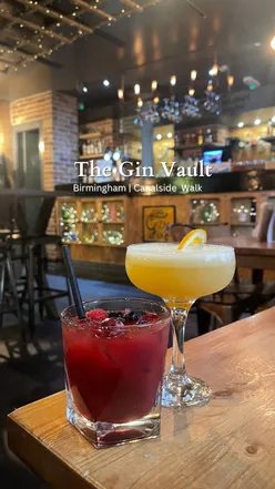 Bottomless brunch at The Gin Vault, Birmingham: Bees Knees cocktail, chicken bao buns, padron peppers, patatas bravas.