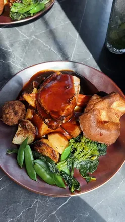 Sunday roast with Newcastle skyline view at 3Sixty Newcastle restaurant.