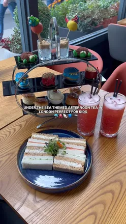 Under the Sea Afternoon Tea at Park Plaza County Hall, featuring colorful ocean-themed treats in London.