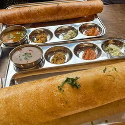 Lunch at Mr Chaat in Bolton, featuring a delicious masala dosa, perfect for a mid-shopping break. #halal #dosa