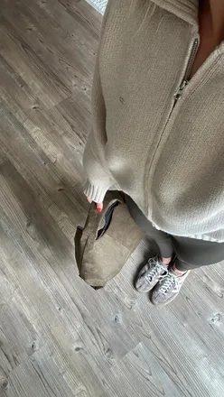 Mum on the school run in comfy look: Adanola fern leggings, zip bomber, Primark sunglasses, New Look bag, Adidas Spezial.