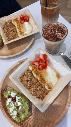 Outdoor yoga session at Hot Pod Yoga Sunderland, followed by vibrant breakfast at Sana Soul Food with yogurt bowls and avocado toast.