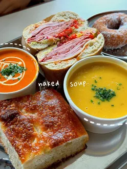 Cozy bowls of soup and bagels at Naked Soup in Glasgow's West End, perfect for autumn lunches.