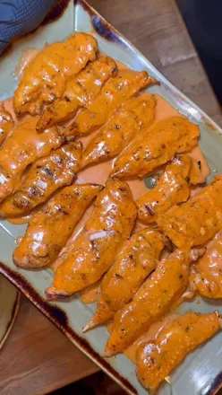 Delicious beef loaded chips and burgers at Five Lads restaurant in London, perfect for foodies and casual diners.