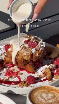 Aussie-inspired brunch at Brondi Dorridge: poke bowl, French toast, tater tots, and specialty coffees in Solihull.