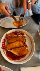 Vlogger enjoying a day in London, featuring dining at Grasso Soho and Cafe Beam.