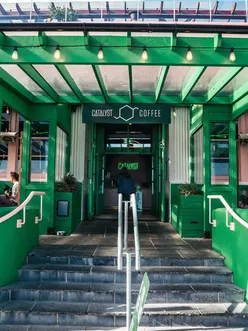 Seaside café @catalystcoffee_ in Bray, Co. Wicklow, serving specialty coffee with a vibrant atmosphere and stunning views.