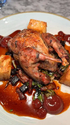 Delicious autumnal dishes and cocktails enjoyed at Hickman's Bar & Restaurant, Penarth, during a lovely evening.