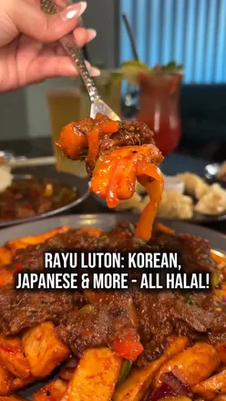 Delicious pan-Asian dishes and bubble tea at Rayu in Luton, featuring Korean, Malaysian, Japanese, and Thai cuisine.