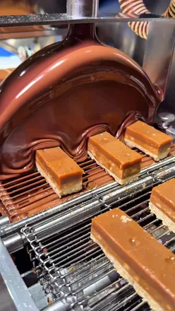 Decadent hot chocolates and gourmet chocolate bars at Barnaby Chocolate in Bow Lane, near St Paul’s Cathedral, London.