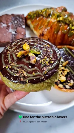 Pistachio creations at Boulangerie Bon Matin in London, featuring a new chocolate brownie and kataifi croissant.