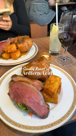 Delicious roast dinner with beef rump cap, Yorkshire pudding, and unique hash browns at Ardfern in Leith, Edinburgh.