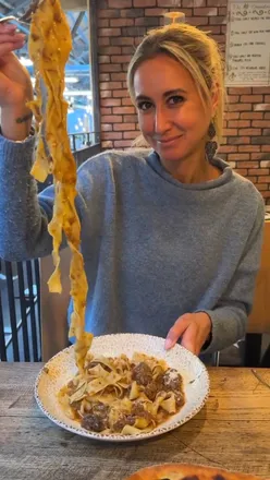 Delicious Italian dishes at Vermicelle in Tooting Market, featuring beef ragu and spinach ricotta ravioli.