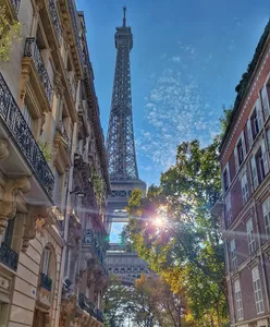 Autumn in Paris with vibrant foliage and iconic landmarks captured during a weekend getaway.