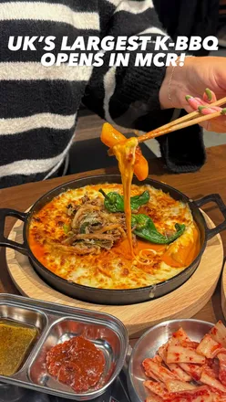 Bullgogi K-BBQ in Manchester's Piccadilly Gardens offers 30% OFF, featuring grill meats and delicious Korean dishes.