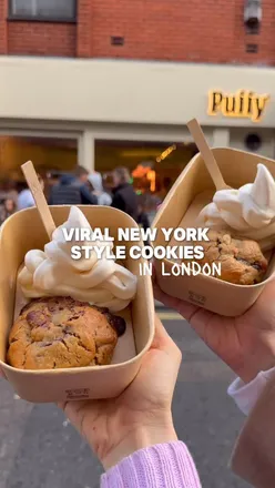 Delicious NYC-style cookies from Puffy Paris, thick and gooey, perfect for cookie lovers in London.