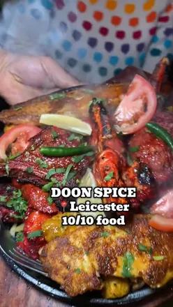 AD | Had some unreal food at Doon Spice in Leicester, perfect evening out with the gals/family/lads! I wasn’t sure if it would be family friendly but the restaurant downstairs was fine with the kids (I’d properly go earlier then later if with young children as it’s based in a pub, but these are typically the places you find the best food in leic) I’ll defo be back with the family! They also have a function room which can be hired out! 

Service 11/10 
Food 10/10
Location 8/10
Overall 9.5/10
Would I go back - YES! 

Highly recommend 
✨sizzlers- we went for surf & turf the fish was unreal 
✨Salt and pepper fish - everyone loved this 
✨Butter Chicken - so creamy & tasty 
✨Chilli mushrooms 
✨Naan - try it, you’ll get the hype!