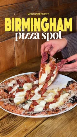 BIRMINGHAM’S MUST VISIT PIZZA RESTAURANT 🍕 @aliciamicrobakehouse is honestly a bit of a hidden gem, because even though it’s been there for years, so many people still haven’t visited! The most underrated pizza spot in Birmingham. 

Located in Stirchley, this family owned restaurant has such a great variety of pizza, with amazing ingredients and unique toppings, all super flavoursome. All of the recipes are made with care, love and passion, and it’s super cosy in there too!

They also offer a lovely selection of starters, sides, desserts and cocktails!

Restaurants in Birmingham // where to eat in Birmingham // best pizza in Birmingham // #birminghamfood #birminghamfoodie #birminghamfoodblogger #birminghamrestaurants 

Have you visited @aliciamicrobakehouse yet?!