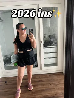 Person reflecting on future plans in a cozy setting, sharing thoughts on goals for 2026. #lifestyleblogger #London