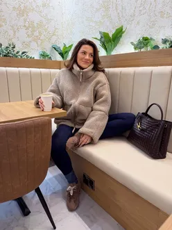 Coffee catch ups >>> ☕️🥐🍵🧇🫶🏻 

Comment SHOP below to receive a DM with the link to this post on my LTK ⬇ https://liketk.it/5KnP2 #coffeedates #aestetic #coffeeandcake #winterootd #explore