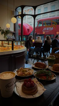 London coffee diary -
A quiet weekend pause in London.
Good coffee, flaky pastries, and conversations that didn’t need rushing. For my London girls x 
Where is this spot I just tried?
📍 @fredbakery Fred bakery 🧁 

London girls secret spots 
London Girls
London Coffee
Parisian Style
Parisian secret spots 
Luxury Hotel Coffee
Luxury Café
Beautiful cafe 
Coffee in Beautiful Places