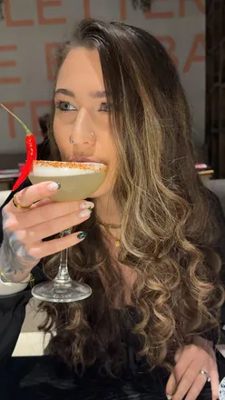 Send this to someone you need a drink & a yap with 🥂🍸🍻

#foodie #northeastfoodies #drinks #sunderland eatwithfoodiez