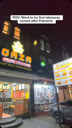 Enjoying delicious Gaza Fried Chicken takeaway in Manchester with free delivery and authentic flavors.