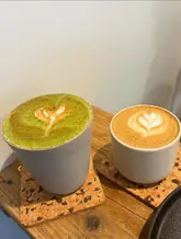 Charming new coffee spot, @flatoutcoffeeco, in Brighouse, perfect for coffee lovers and cozy meetings.