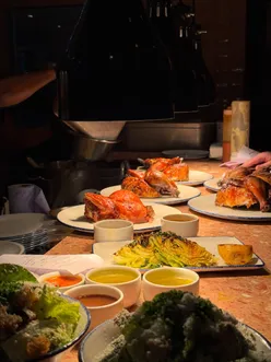 @butterbirdmcr - a new gem in Ancoats! 🥺 

My friends went here on Sunday for a roast and they were really pleased with the food here! I went via invite by @cutlasscomms and checked it out this week and it was absolutely buzzing with good vibes. 💕

We sat at the open kitchen counter area so I was completely mesmerised in all the kitchen actions. Everyone seemed to be cheerful and very focused on what they do. Service staff were absolutely fantastic as well, warm but not in your face. 

Chicken was really on point for me, very tender and flavourful, we went with lemon butter and it was so good although I got greedy and dipped too much so my stomach wasn’t particularly happy afterwards but honestly that was my own fault, next time I know to dip modestly… mac n cheese was v nice, definitely get a bit of the smoky flavour profile. I really liked the fattoush salad actually tangy and fresh could do with a tad less salt for me but overall good. Cocktails are lovely, I tried the rhubarb sour it was great. D had mango marg. 

All in all a very cool spot and you can genuinely feel that people who work here seem happy and passionate about what they do. Keen to come back soon for more yum food. 😁

#mcr #ancoats #eatmcr #mcrfood