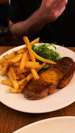 French Bistro in Belfast 🍷

@marcelbelfast have moved locations to the Lisburn road and I think we had our best meal there yet??

It is the perfect location for an intimate dinner with great food, wine and ambiance 👏🏻

We really enjoyed the entire meal but highlights for me were probably the baked Camembert, the chicken with mushroom sauce and those Parmesan fries 😍

#belfast #belfastfood #northernireland #northernirelandfood #belfastcity