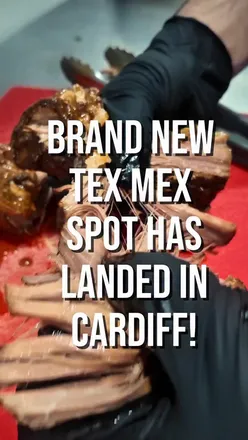 Ad| Cardiff, you’ve got a brand new Tex Mex delivery spot to try 🌮🔥

📍 Chow Cartel - Cardiff 🏴󠁧󠁢󠁷󠁬󠁳󠁿 @chow.cartel

Brought to you by the owners of the legendary Poutine Box, this one is serving up serious flavour with beef birria tacos, burnt ends, burrito bowls and more.

The catch? You’ll only find them on Uber Eats, as this one is delivery exclusive.

Stick around until the end of the video for an exclusive discount 👀

#WaynesEats #CardiffFood #CardiffEats #SouthWalesFood #UberEatsUK