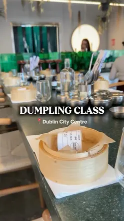 Looking for something new to do in Dublin?🥟

The dumpling class @lucky_tortoise was so much fun (& DELISH)

Tickets - €65 for the class, your dumplings, 1 drink & around 4 extra side dishes too

I’m definitely trying their sushi making class next 🍣 

#dublin #dumplings #wheretoeatdublin #dublinfoodie #templebar