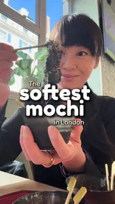A review of Kamakura Warabi-Mochi located inside John Lewis, Oxford Circus. The creator showcases the different flavours of warabi mochi (kinako, matcha, black sesame), the preparation process, and their range of mochi-infused lattes.