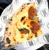 SLICE WARS | WYLAM BREWERY 🍕

another amazing battle @foodbattles44 at Wylam Brewery, love these events, we headed down on Saturday before the match to try some of the different pizza’s! 🍕

we tried:

- @fireanddoughuk ‘Ragu D2’ - Fior di Latte, mozzarella, pork & beef Ragu, basil, Parmesan @ extra virgin olive oil 

- @gingerinos ‘Pepperoni Sith Supreme’ - extra rich San marzano base, fior di latte, double pepperoni, pepperoni crumb and a spicy drizzle that’s out of this galaxy!

- @hiptoeatsquare - ‘Obi-Wan Pepperoni - caramelized cheese crust, triple cheese blend, double pepperoni, slow cooked SQ red sauce, pecorino Romano, whipped ricotta flowers, SQ hot honey, chilli flakes and fresh basil

- @trulymadlypizza - ‘The Chorizo Strikes Back’ Sourdough base, Neapolitan sauce, mozzarella, chicken, twisted chorizo, fresh basil and chopped garlic 

everything tasted beautiful, loved all the different options available, always a fab event and loved the new layout and the vibes were fab, roll on the next one! 🫶🏼

*ad | partially gifted 🩷

#foodbattle #pizza #slicewars #wylambrewery