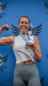 49 seconds slower than my last race and still really proud of it 💪🏻👇

2 months ago I had a pretty significant back injury, so my training and running haven’t been as consistent as usual. Taking that into account, I’m genuinely happy with Sunday’s @nuclear.fit race 

Because not every race has to be a PB to be a success! 👏

This one was about:
✨ showing up
✨ listening to my body
✨ gaining experience
✨ learning how I perform under pressure post-injury
✨ building towards the next one

At one point my heart rate hit 190 and I started feeling faint, so instead of ignoring it just to chase a faster time, I backed off and ran smarter. THAT is progress too.

I also realised how different races in the afternoon feel for me compared to morning: my nutrition, pacing and energy all felt different, which is something I’ll definitely take into future events 👀

Every race teaches you something if you’re willing to learn from it 💙

Still proud, still improving, still building 🥰

And a HUGE shoutout to my girl & client @emilyatkinson98 for taking on the challenge and smashing it 👏💛

So… who’s joining the Reevamp Team for the next race? 👀🔥

#onlinecoach #fitnessjourney #nuclearfitrace #progressnotperfection #real